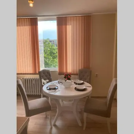 Apartament Fire & Lux Near The Center *